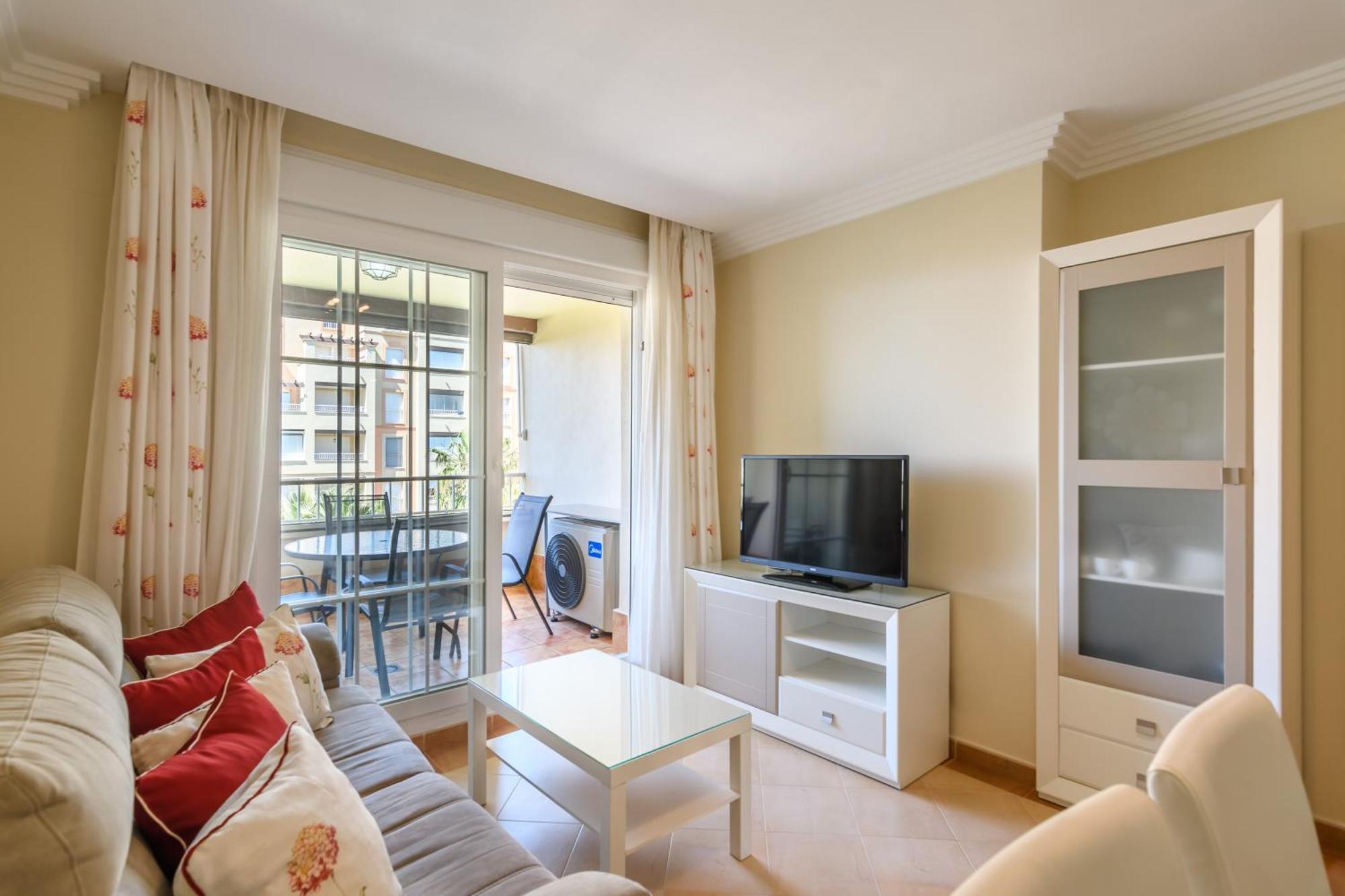 Arenas By H Apartment